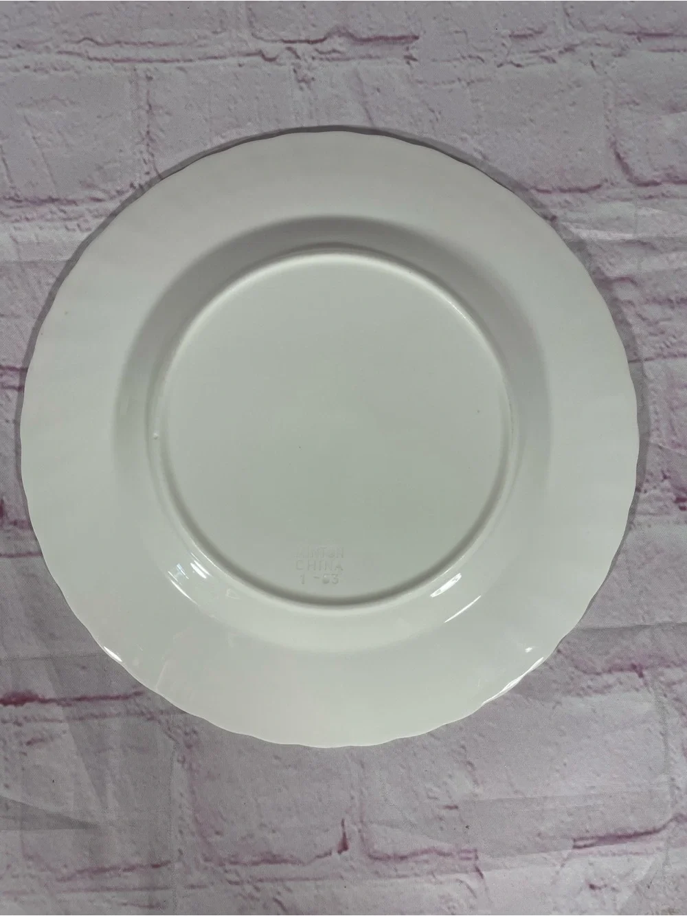 Vintage Minton White Fife Bone China 3 Salad Plates 7 7/8” England Discontinued